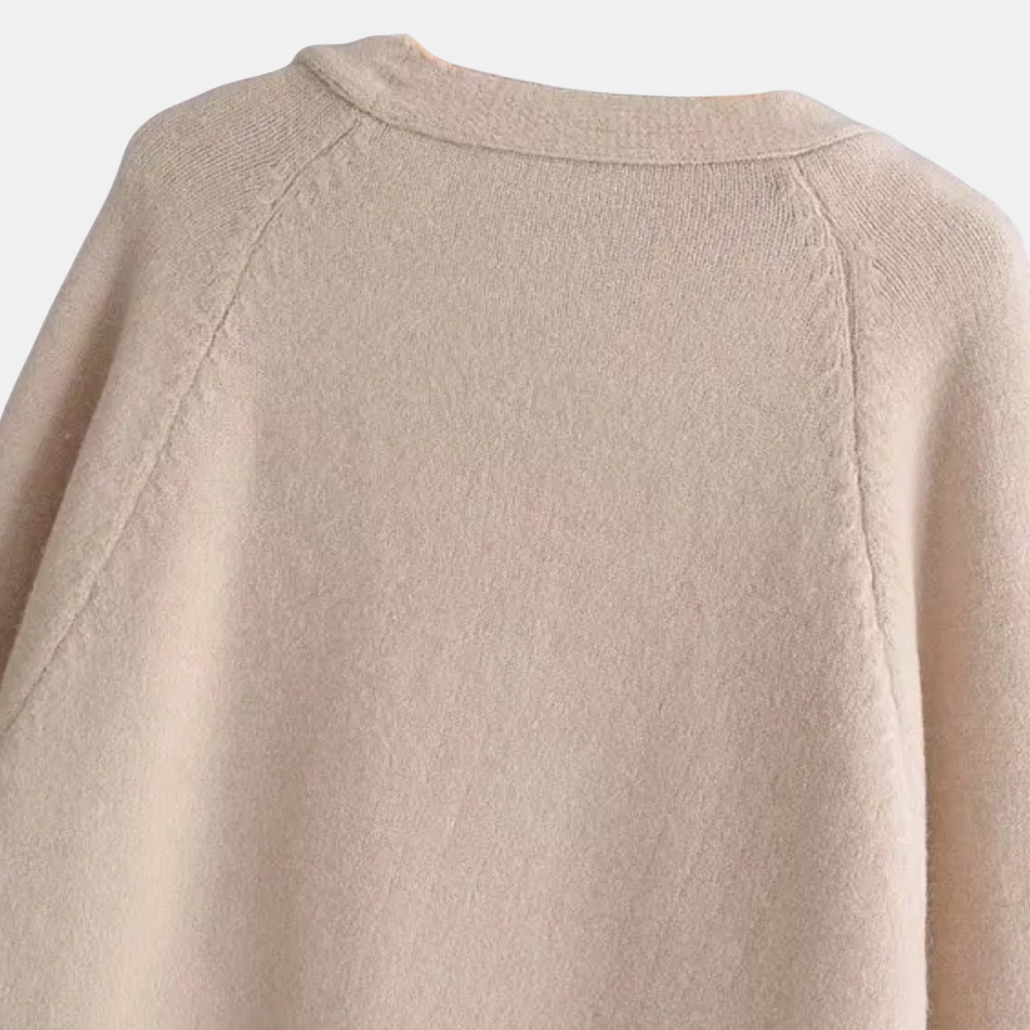 Damen Grobstrick-Strickjacke mit V-Ausschnitt – Warmer Kuschel-Cardigan für Herbst & Winter von Orren & Valé 