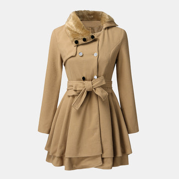 Eleganter Damen-Wintermantel mit Fellkragen – Taillierter Kurzmantel mit Gürtel von Orren & Valé