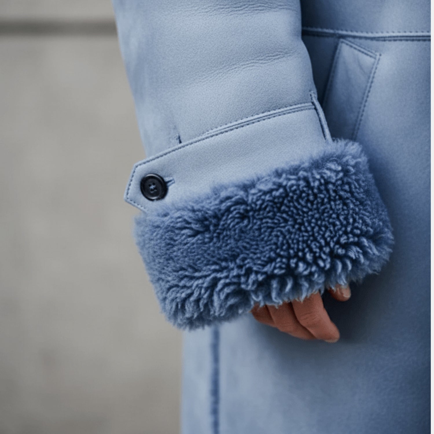 Herren Trenchcoat mit Lammfellfutter – Oversize Wintermantel, Gefüttert & Isoliert von Orren & Valé