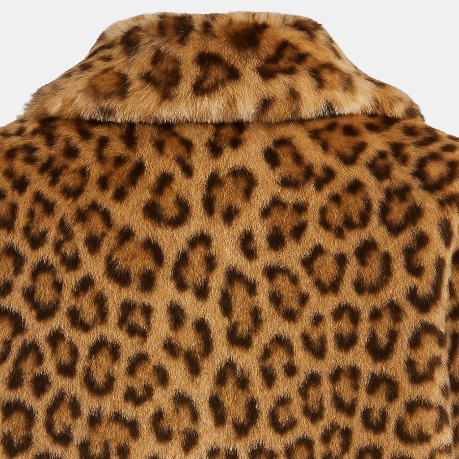 Kuschelige Kunstfell-Winterjacke – Wärmende Jacke in Felloptik für Kalte Tage von Orren & Valé