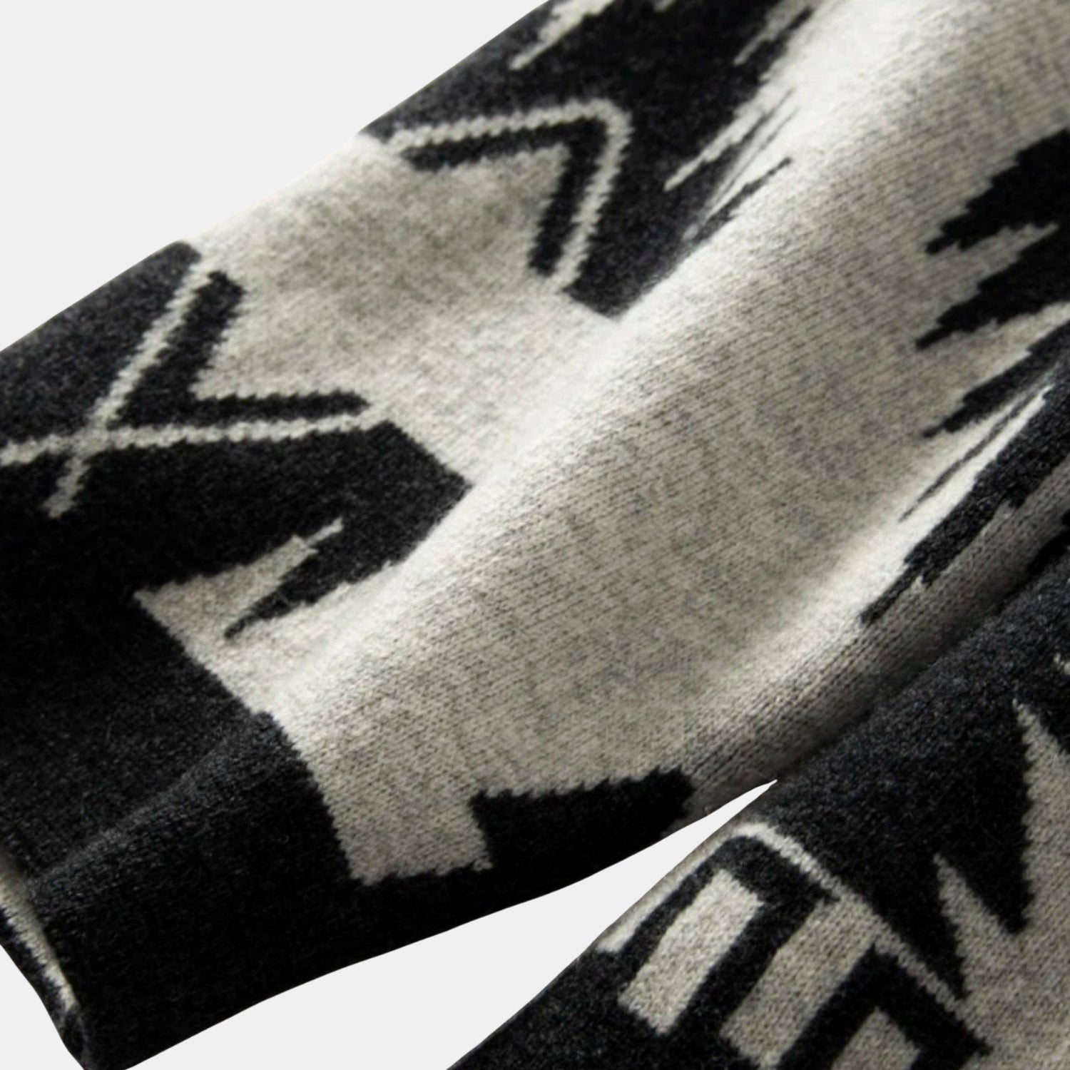 Damen Kaschmir-Strickjacke mit Fransen – 100% Cashmere Cardigan im Vintage-Jacquard-Design