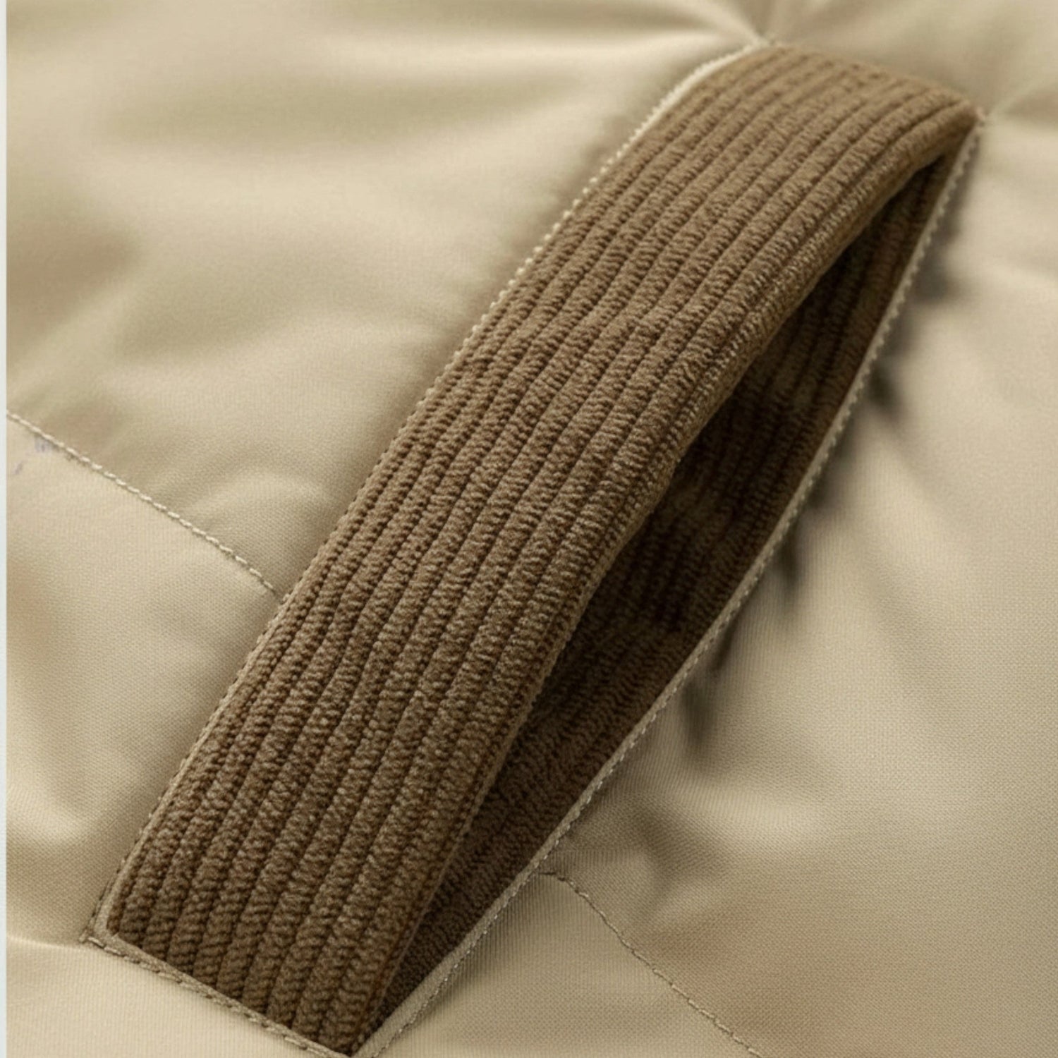 Herren Winterjacke mit Fleecefutter & Abnehmbarer Kapuze von Orren & Valé 