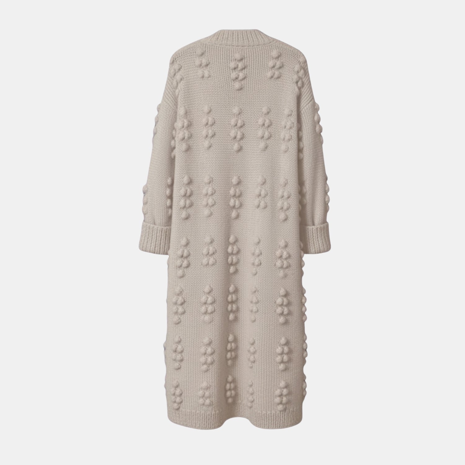 Rückseite der langen Damen-Strickjacke mit Bommeln in Beige – warme Winter-Strickjacke
