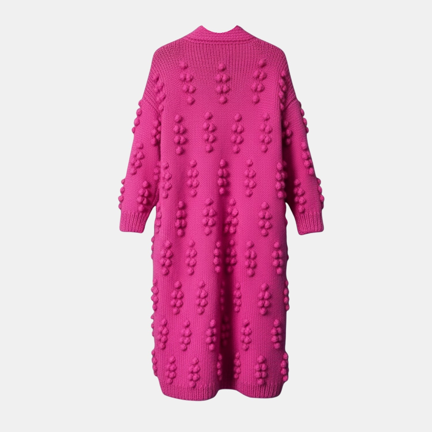 Rückseite der langen Damen-Strickjacke mit Bommeln in Pink – warme Winter-Strickjacke
