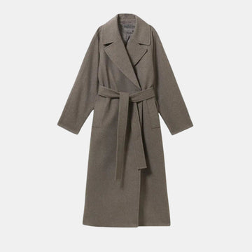 Langer Wollmantel im Oversize-Stil für Damen in Taupe mit Bindegürtel und Reverskragen – Frontansicht