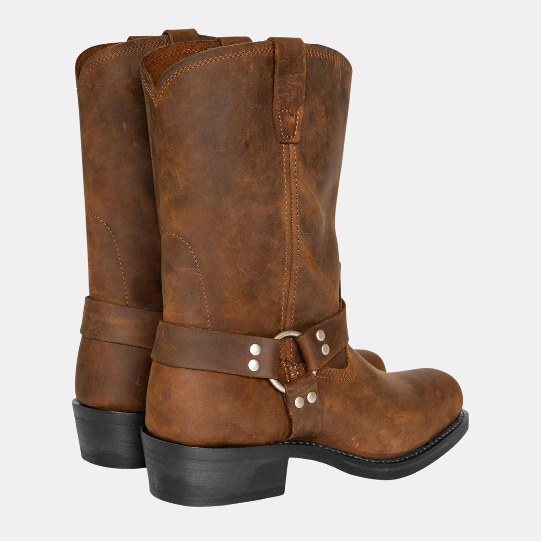 Vorne-seitliche Ansicht langlebiger Cowboystiefel im Vintage-Look aus braunem Leder