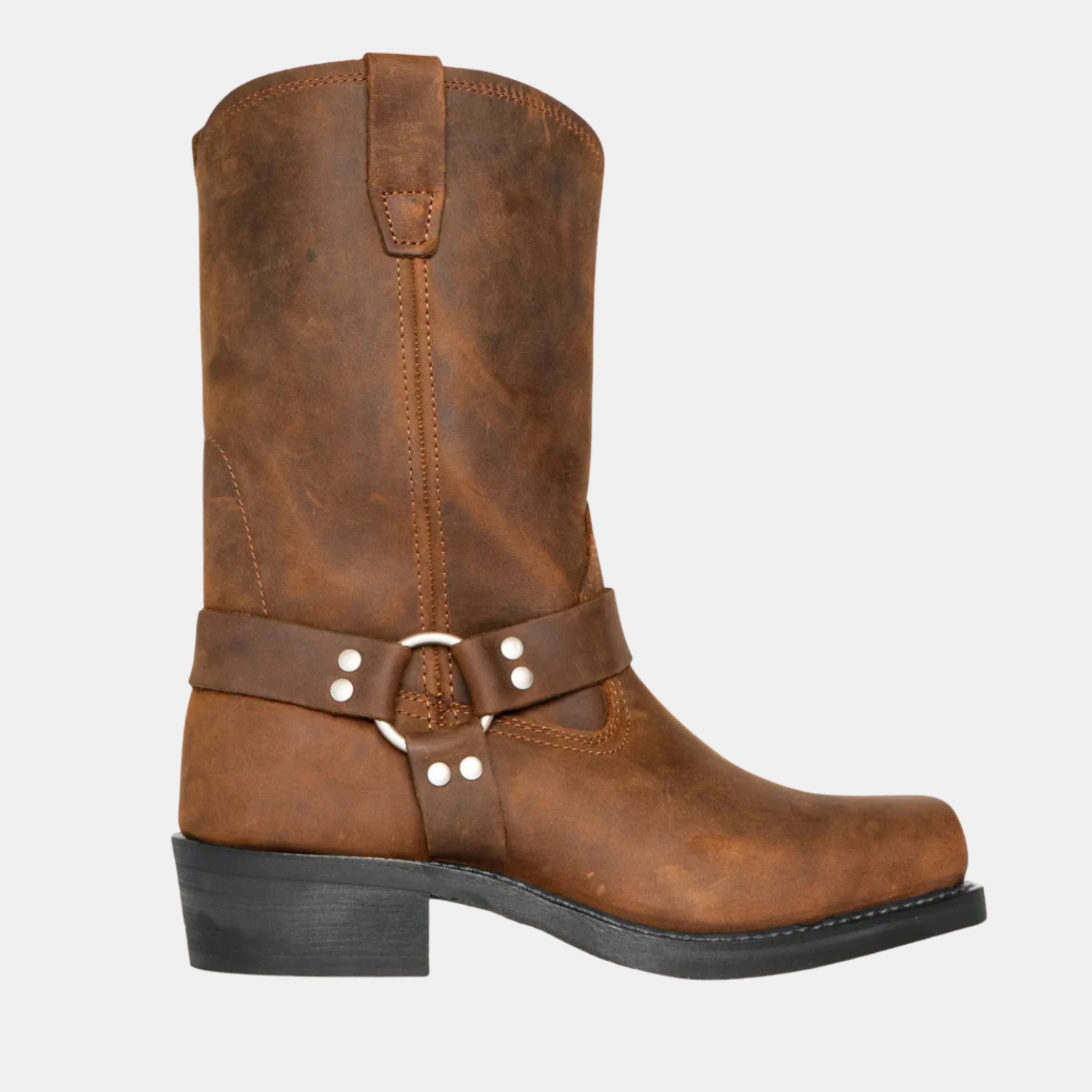 Seitenprofil langlebiger Cowboystiefel im Vintage-Look aus braunem Leder vor hellem Hintergrund