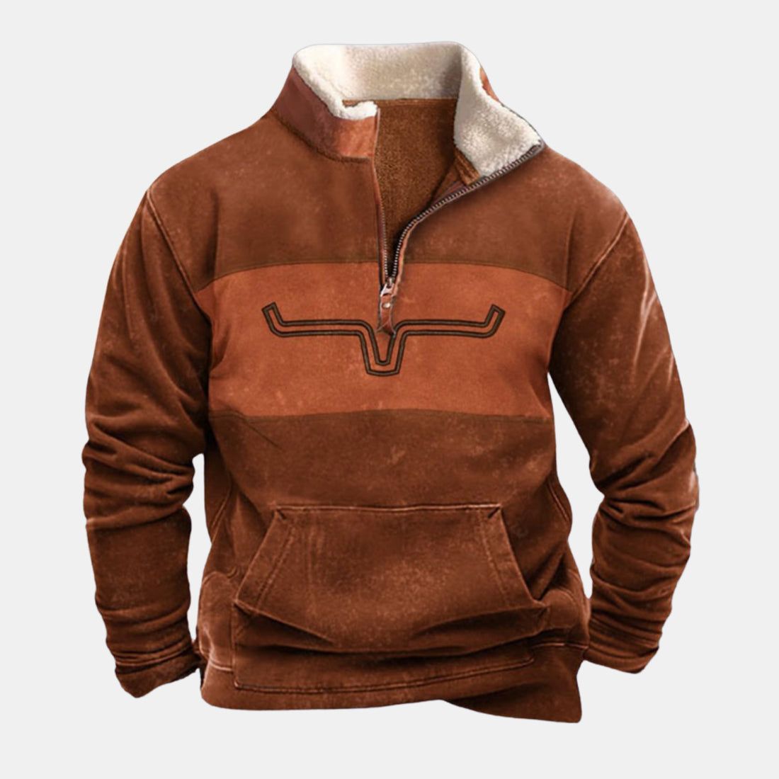 Frontansicht: Warmer Sherpa-Fleece-Pullover für Herren in Olivgrün mit Quarter-Zip, Sherpa-Futter, Ethno-Design an den Ärmeln und Kangurutasche